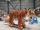 Ρεαλιστικό έγχρωμο μοντέλο Animatronic Tiger Ανθεκτικό στις καιρικές συνθήκες Ενήλικη ηλικία